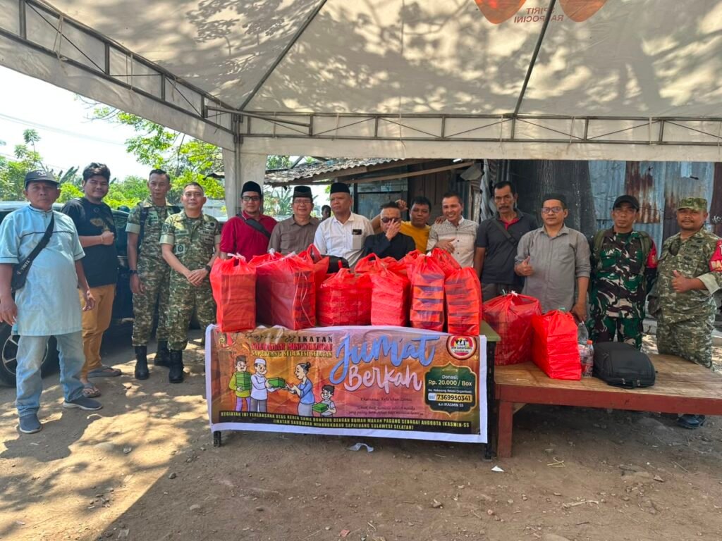Gita Mahakarya Filantropi Penghujung Agustus: 817 Bahtera Berkah IKASMIN-SS dan Koramil 13/Rappocini Mengusap Peluh Pejuang Darma dan Membasuh Puing Lara Pancekareng