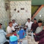 Secangkir Tawa Setelah Jum’at Berkah: Pujangga IKASMIN-SS Menjeda Langkah di Pondok Minang